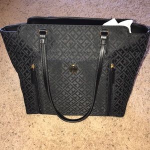 🔥Tommy Hilfiger Tote 🔥